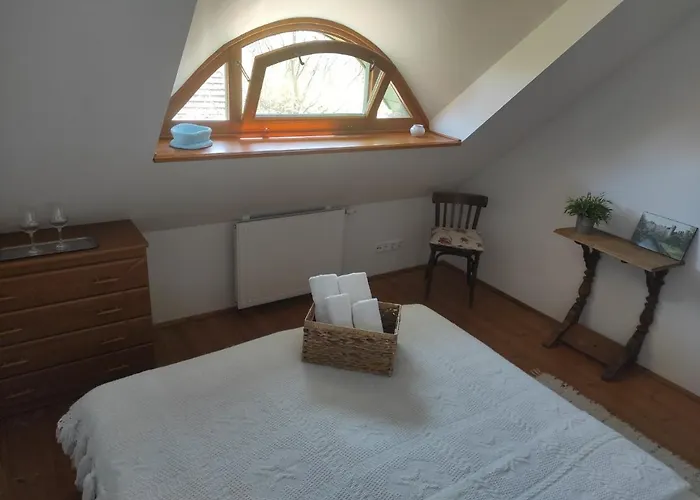 Deak Vendeghaz Lägenhet *